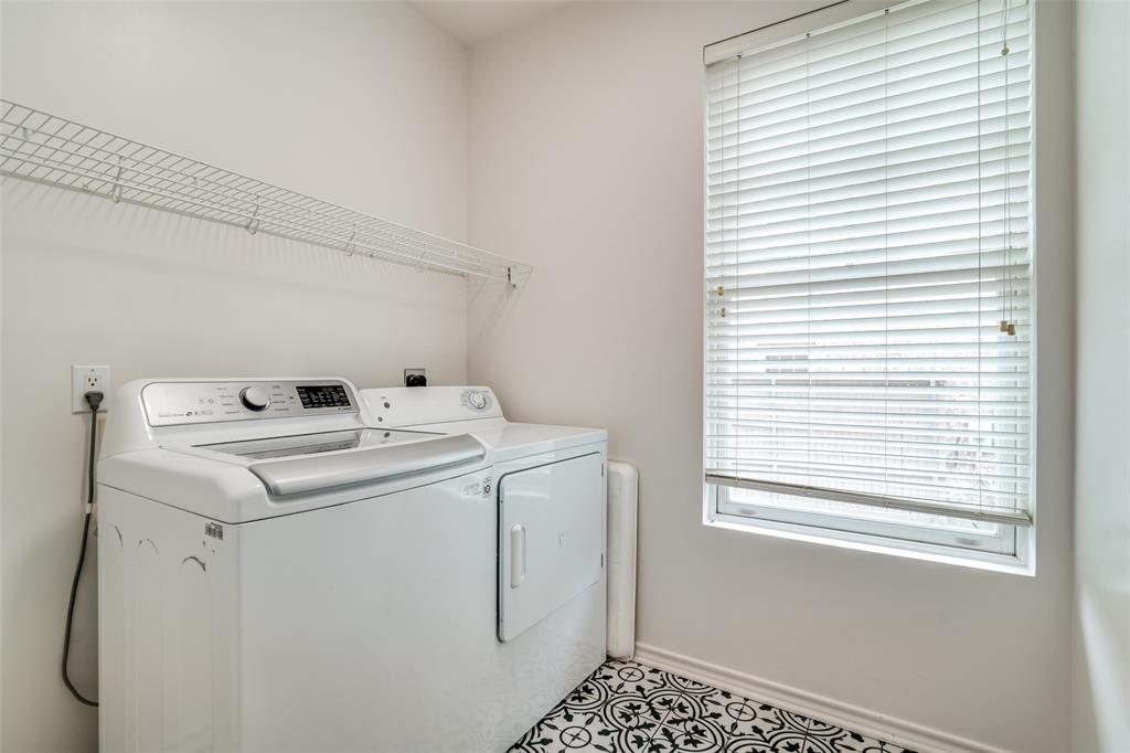 Cambrick Square South Condos - Residential