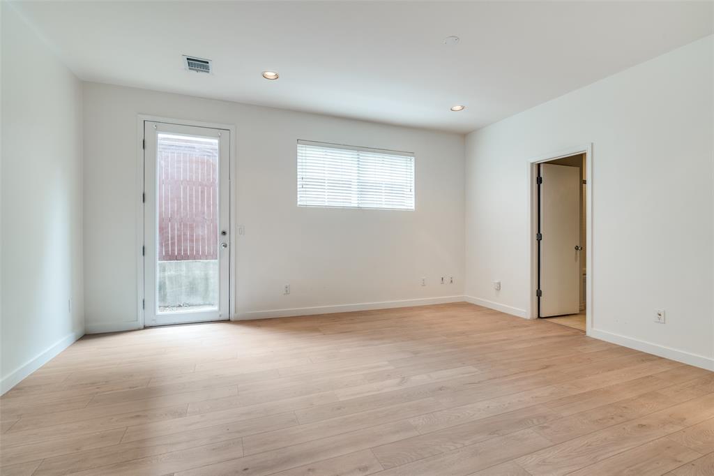 Cambrick Square South Condos - Residential