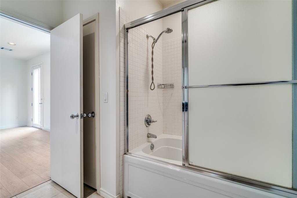 Cambrick Square South Condos - Residential