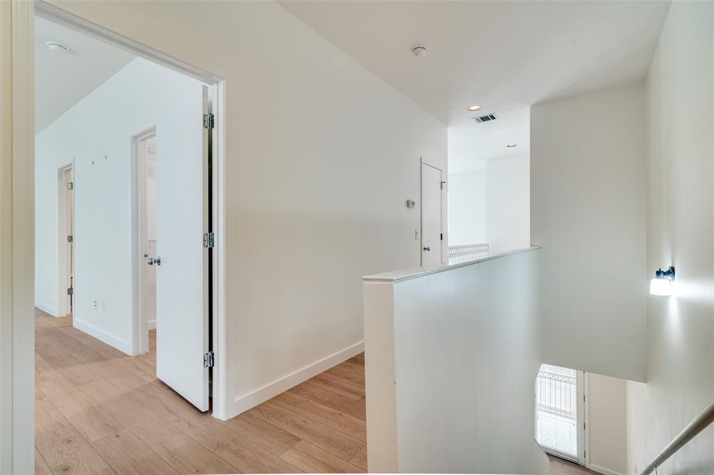 Cambrick Square South Condos - Residential