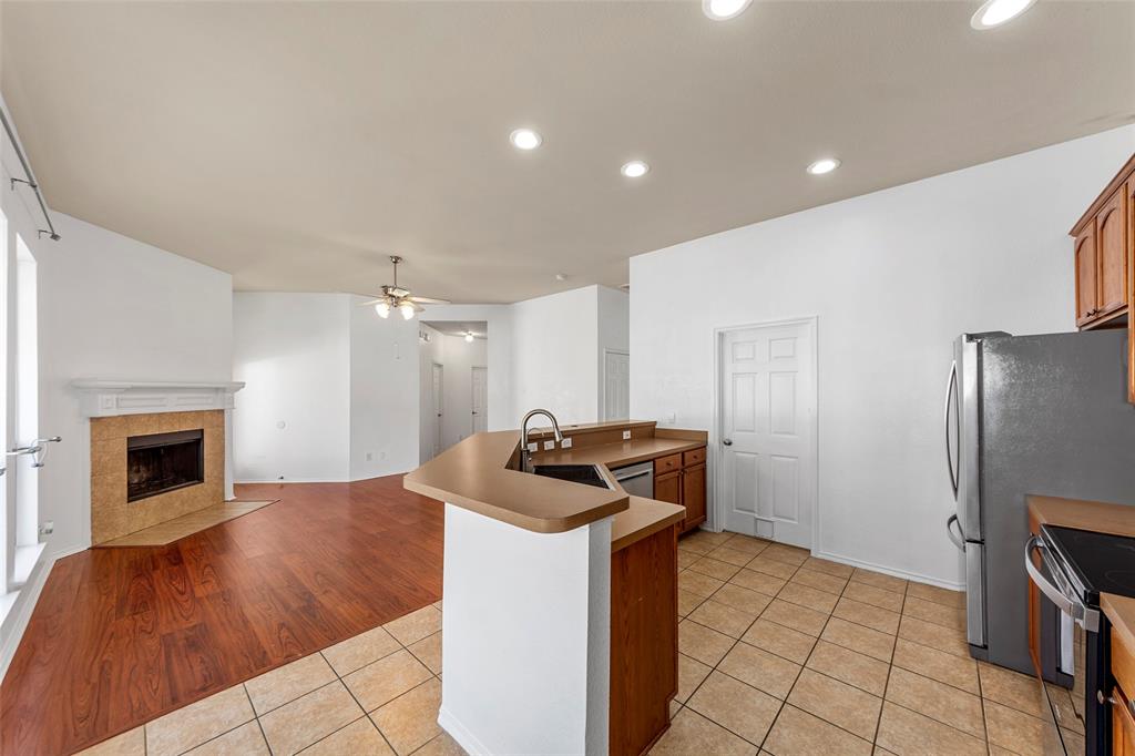 Creek Village At Providence - Residential