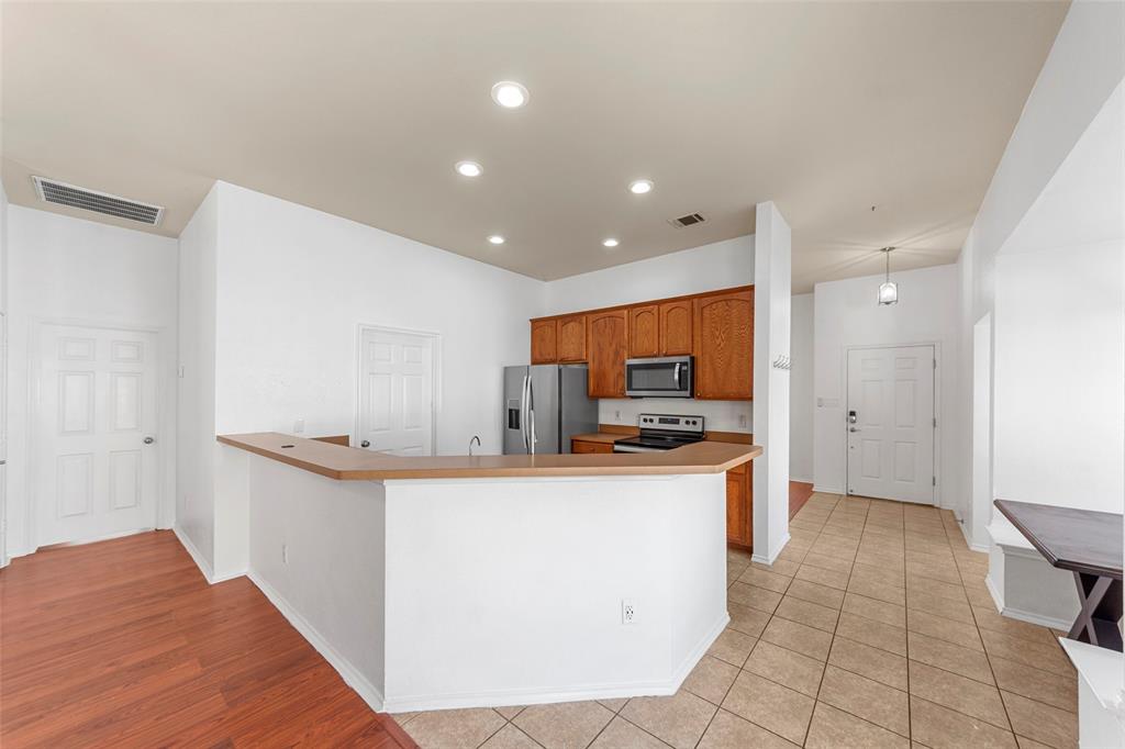 Creek Village At Providence - Residential