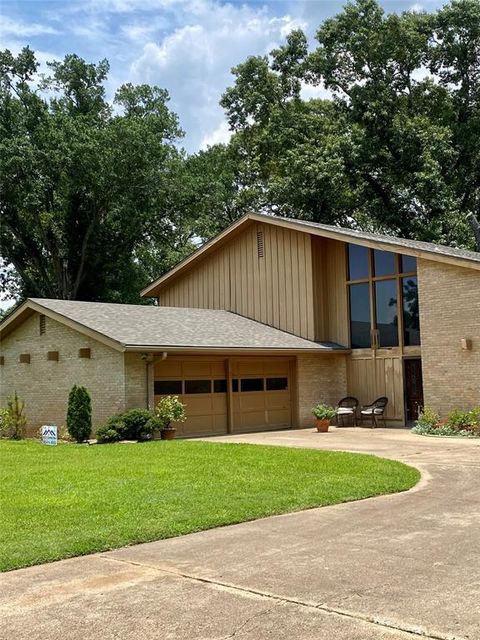 926 Bradley Athens TX 75751