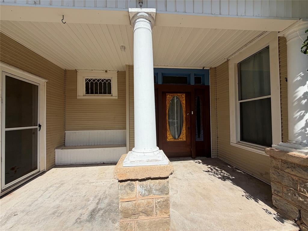 301 N Pettit