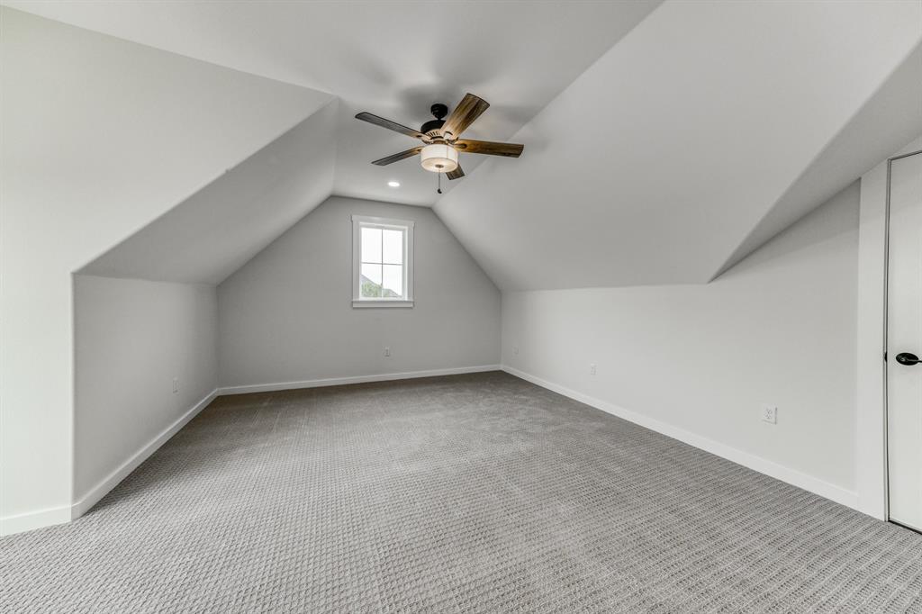 The Preserve On Ash - Residential