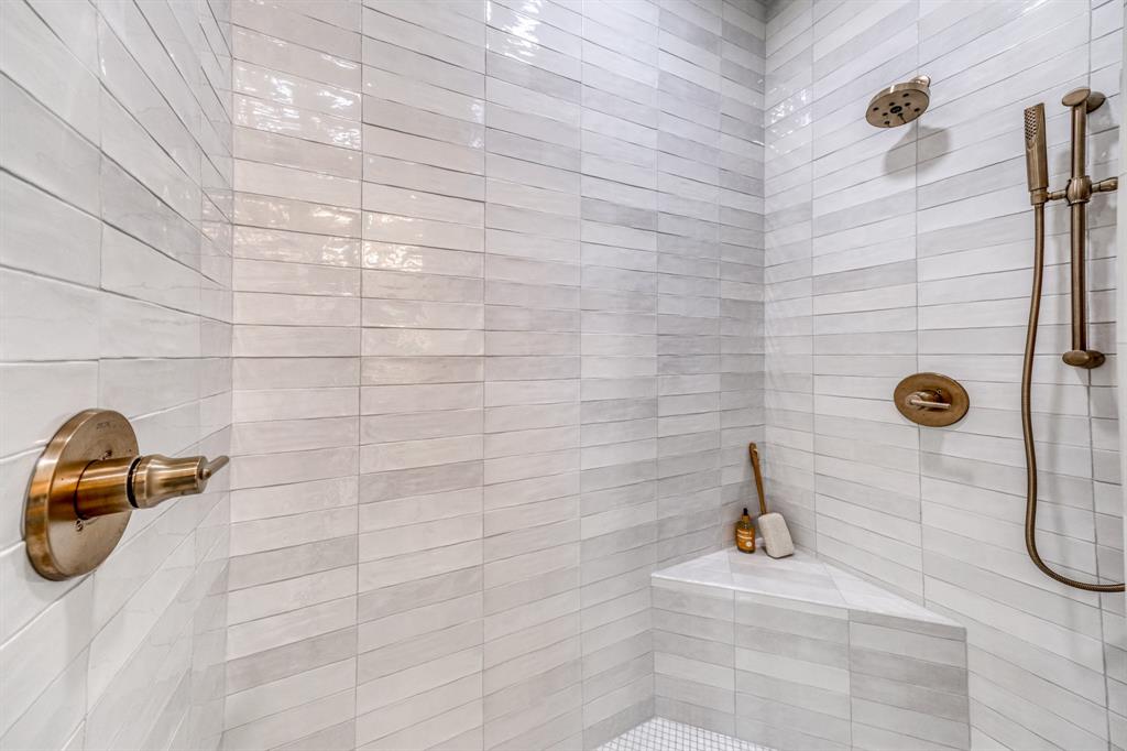 The Preserve On Ash - Residential