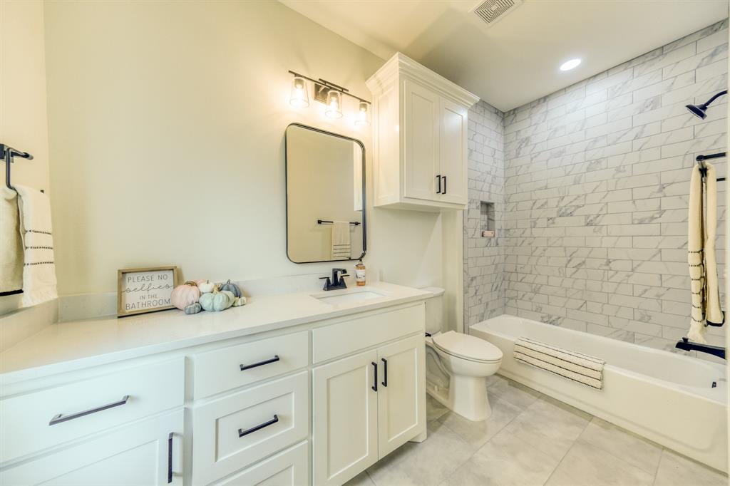 The Preserve On Ash - Residential