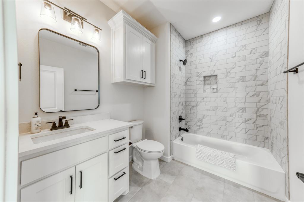 The Preserve On Ash - Residential