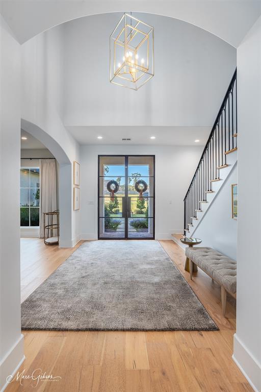 1040 W Pointe Loop
