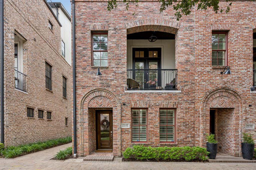 Intown Homes Farmers Market - Residential