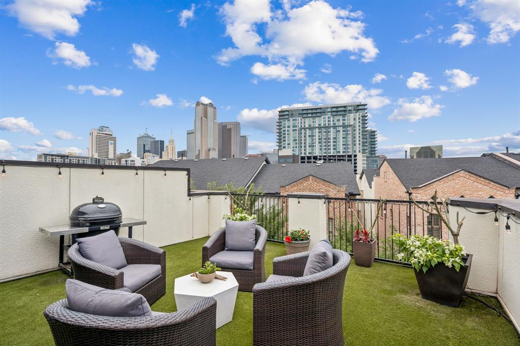 Intown Homes Farmers Market - Residential