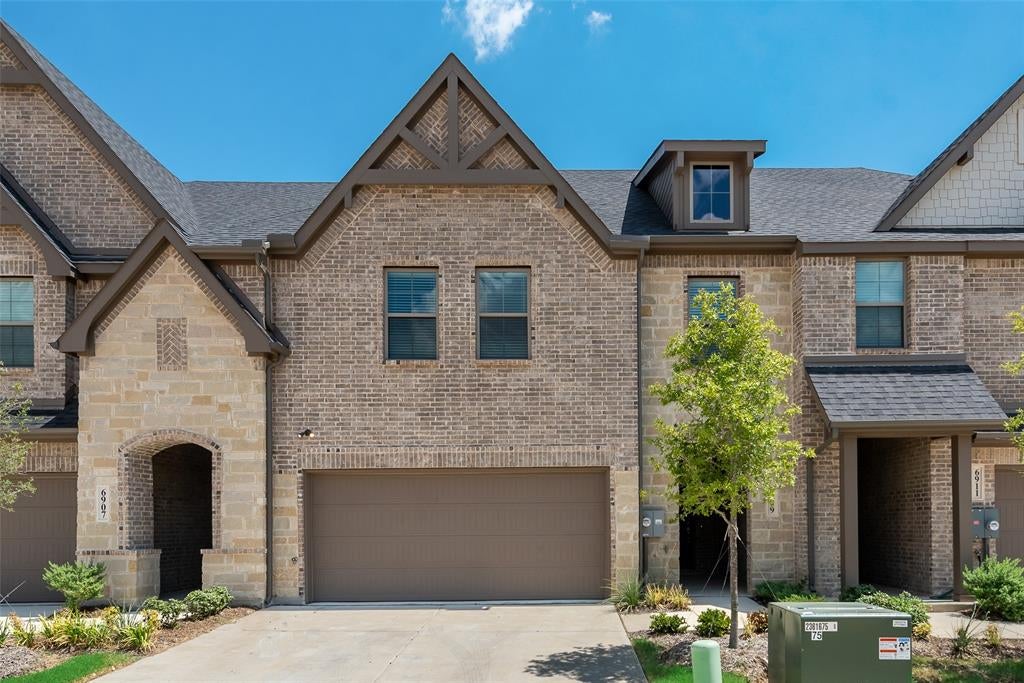 Photo of 6909 Yellow Hammer Way, Arlington, TX 76001 (MLS # 21374960)