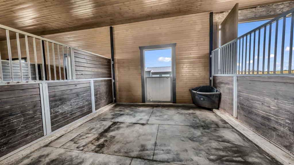 Rocky Creek Ranch - Farm