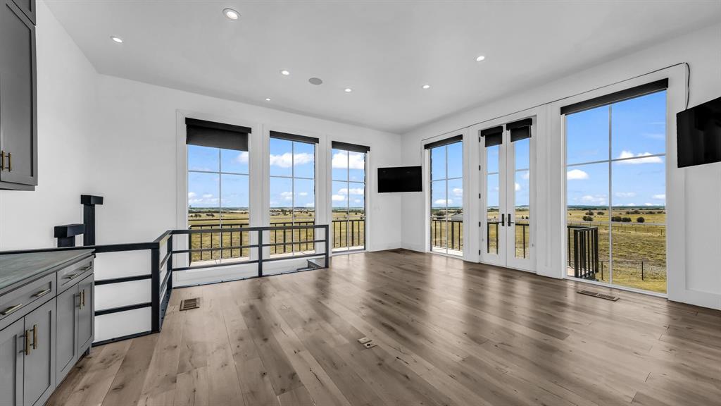 Rocky Creek Ranch - Farm