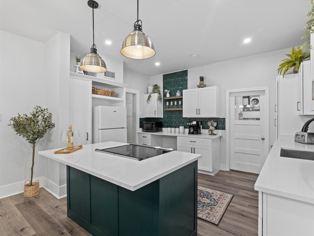 Mulkey Ennis-Ennis - Residential