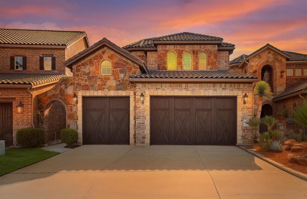 10029 Lakeside Drive