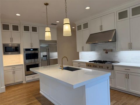 Tiny photo for 4412 EMERSON Avenue, University Park, TX 75205 (MLS # 21180416)