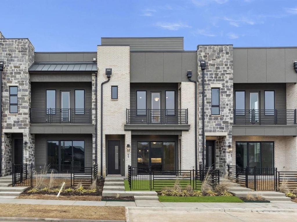 1206 Daybreak Drive