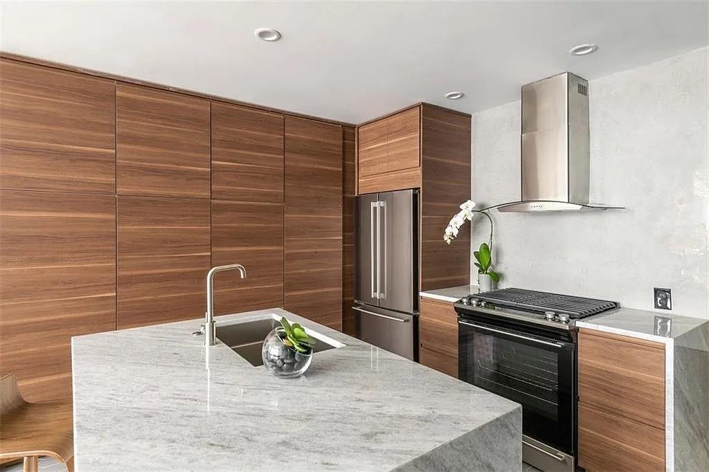 Metropolitan 1200 Main Street - Residential