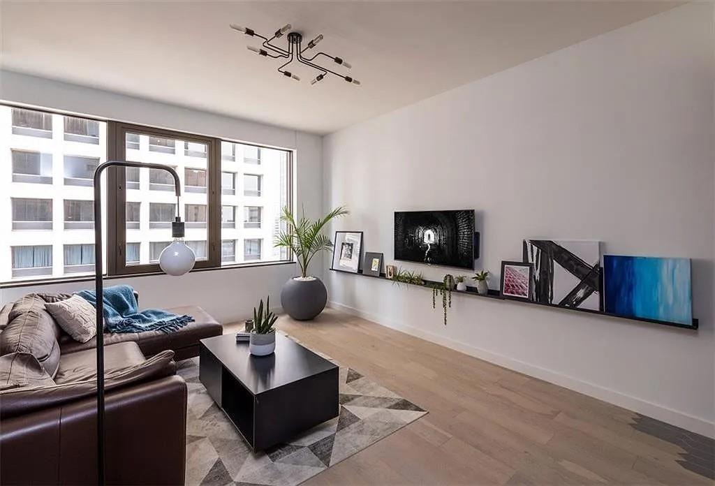 Metropolitan 1200 Main Street - Residential