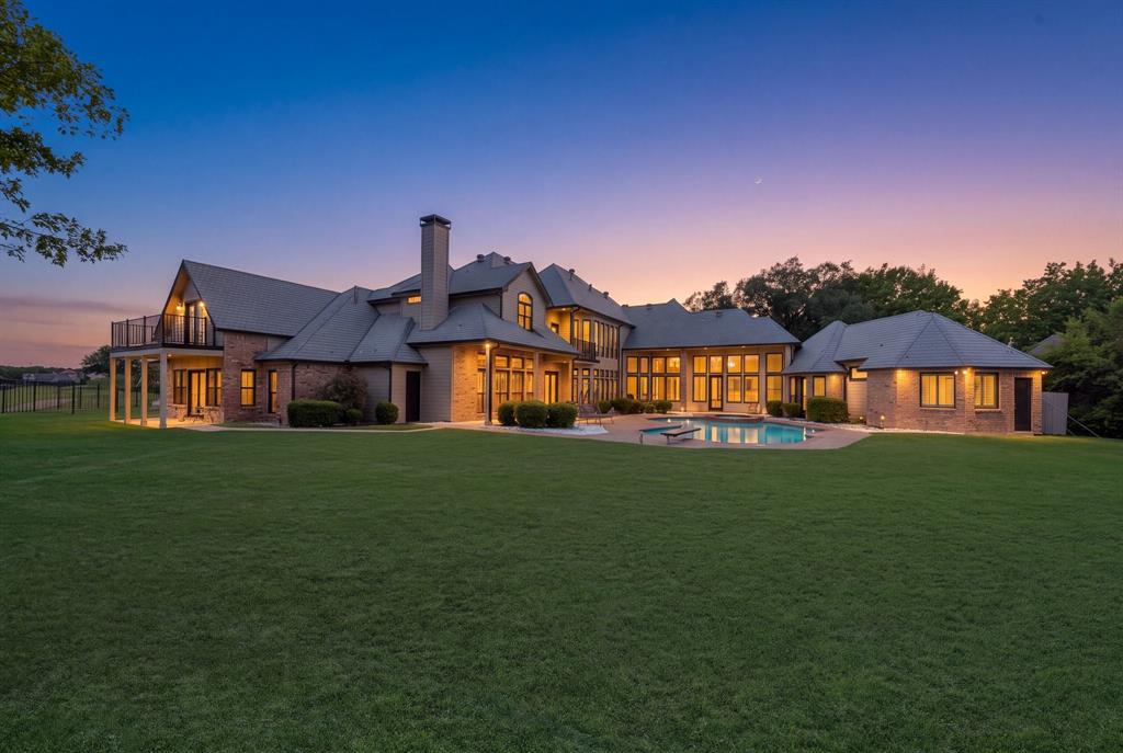 6633 Muirfield Circle