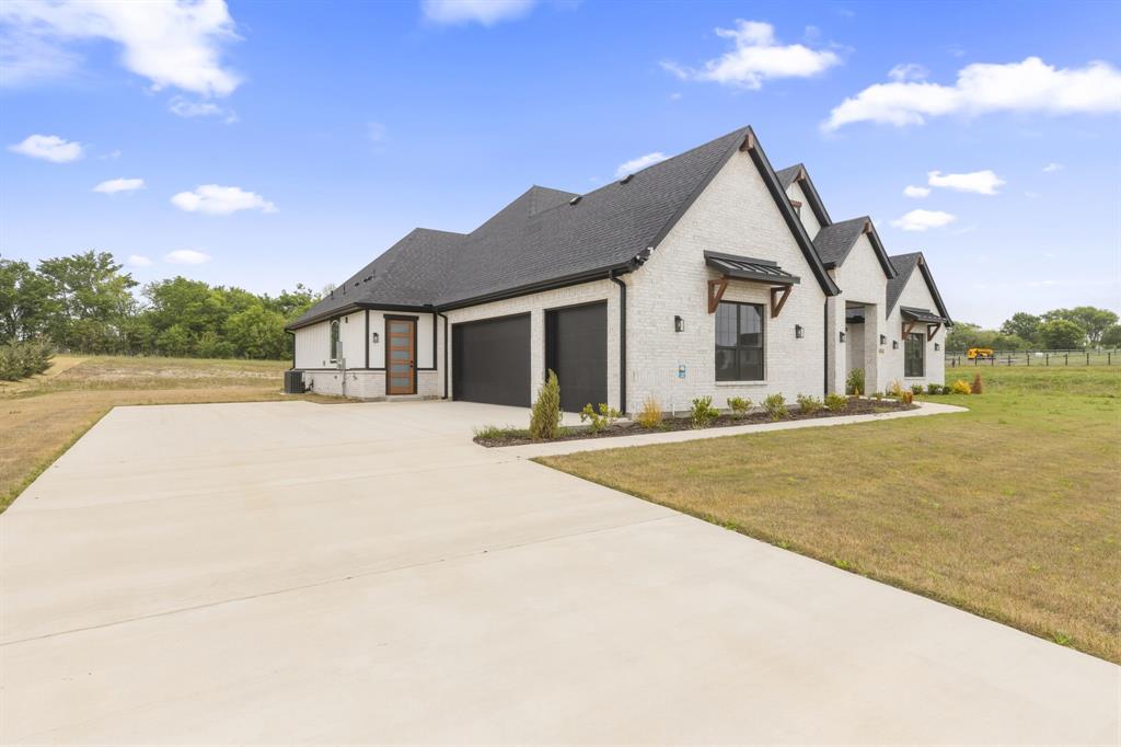 3016 Congress Lane