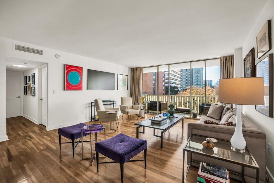 Extraordinary opportunity to lease a beautiful 3-bedroom, 3-bathroom condo located in the heart of Turtle Creek. Condo has been beautifully updated. Split bedroom floor plan with two large primary bedrooms. One primary bedroom has custom built-in bookshelves, which could also be used as a den or office. White Oak Hardwood Flooring throughout the condo. Kitchen with custom cabinets, stainless steel appliances, and white quartz countertops. Large Living Dining area with floor-to-ceiling windows & custom Dry Bar. Large Balcony located off the living area with city views. Fantastic Location with easy access to The Katy Trail, Dean Park, Uptown, Downtown, the Arts District, restaurants and shopping. Building amenities include 24-hour staff, fitness center, pool, and beautifully maintained landscaped grounds.