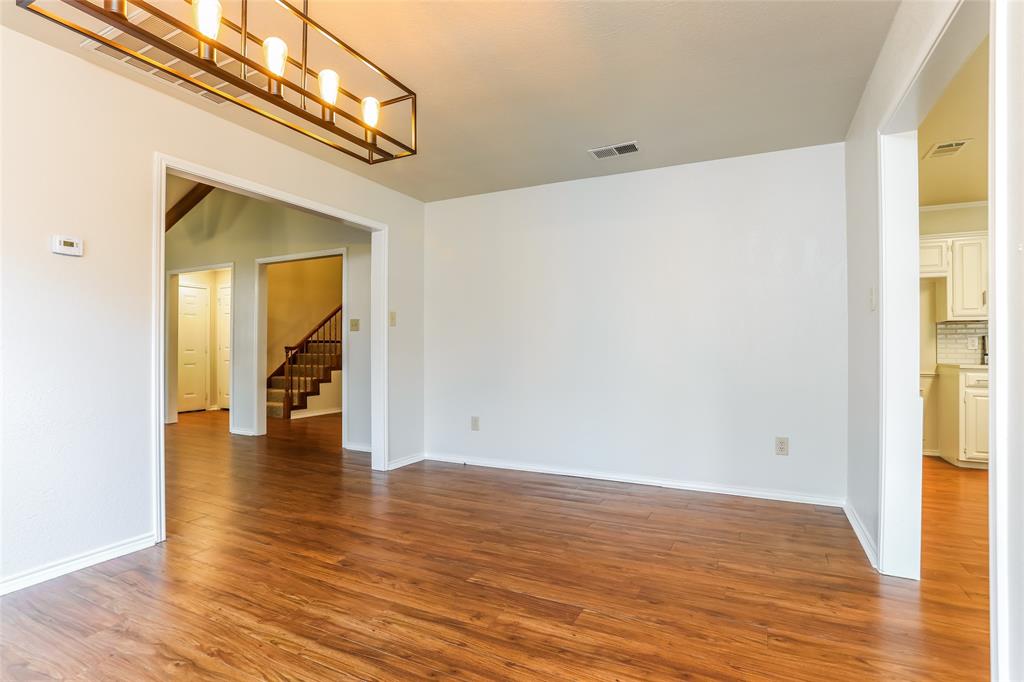 1 Roaring Creek Court