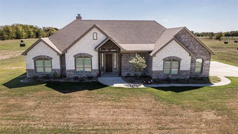 A home in Quinlan