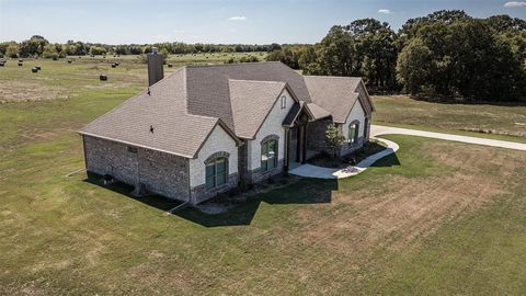 A home in Quinlan