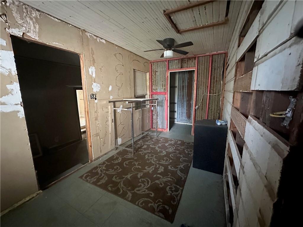 602 S Mignonette Street