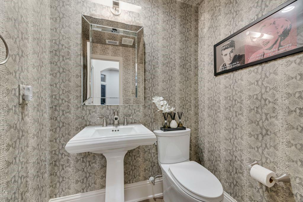 Renaissance Way Amd - Residential