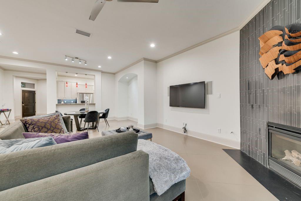 Renaissance Way Amd - Residential