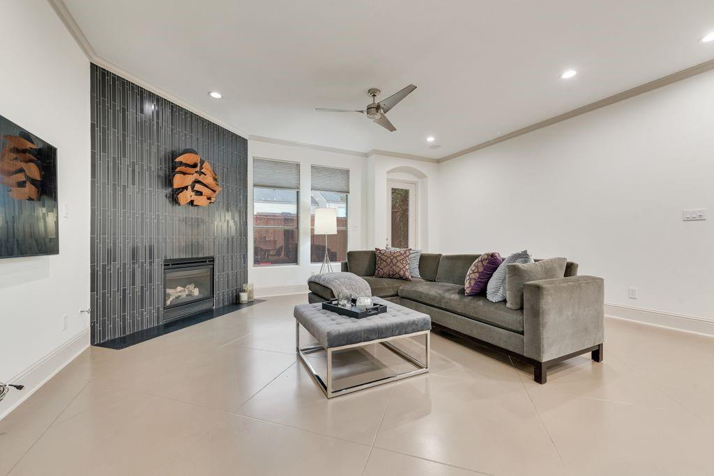 Renaissance Way Amd - Residential