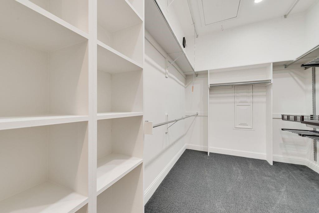 Renaissance Way Amd - Residential
