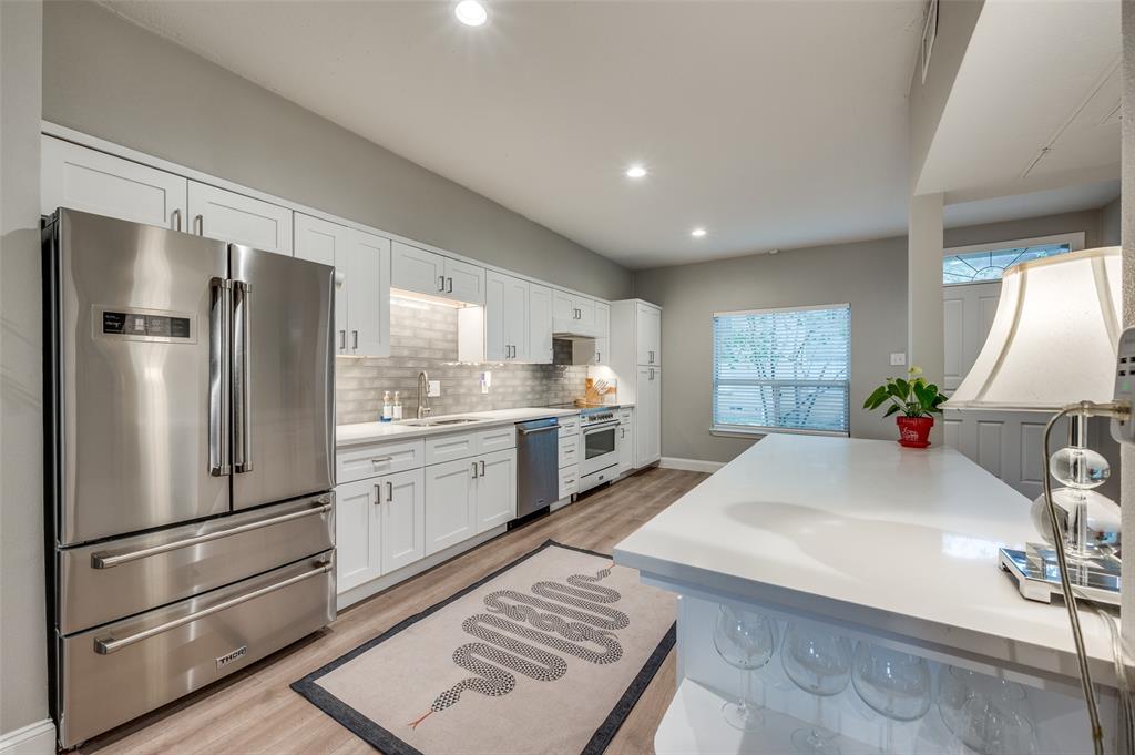 7404 W Northwest Highway 6
