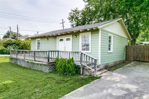 10376 Bel Aire Drive Dallas TX 75218