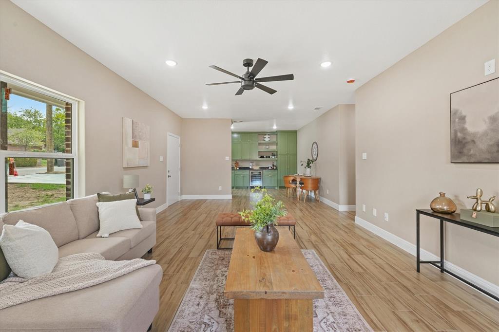 3105 N Pecan Street