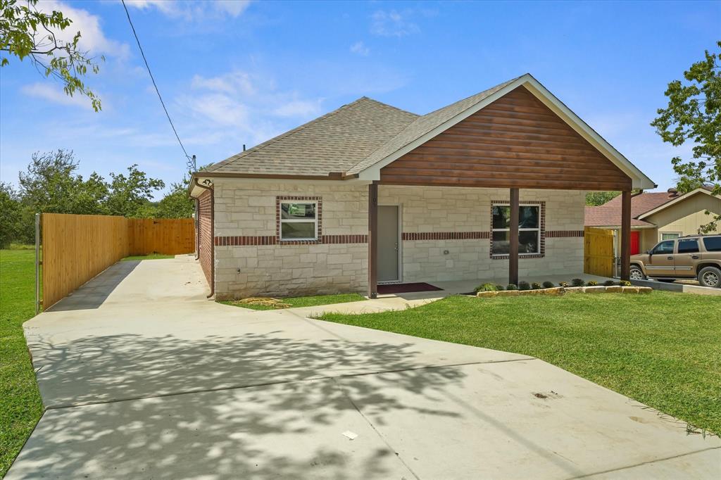 3105 N Pecan Street