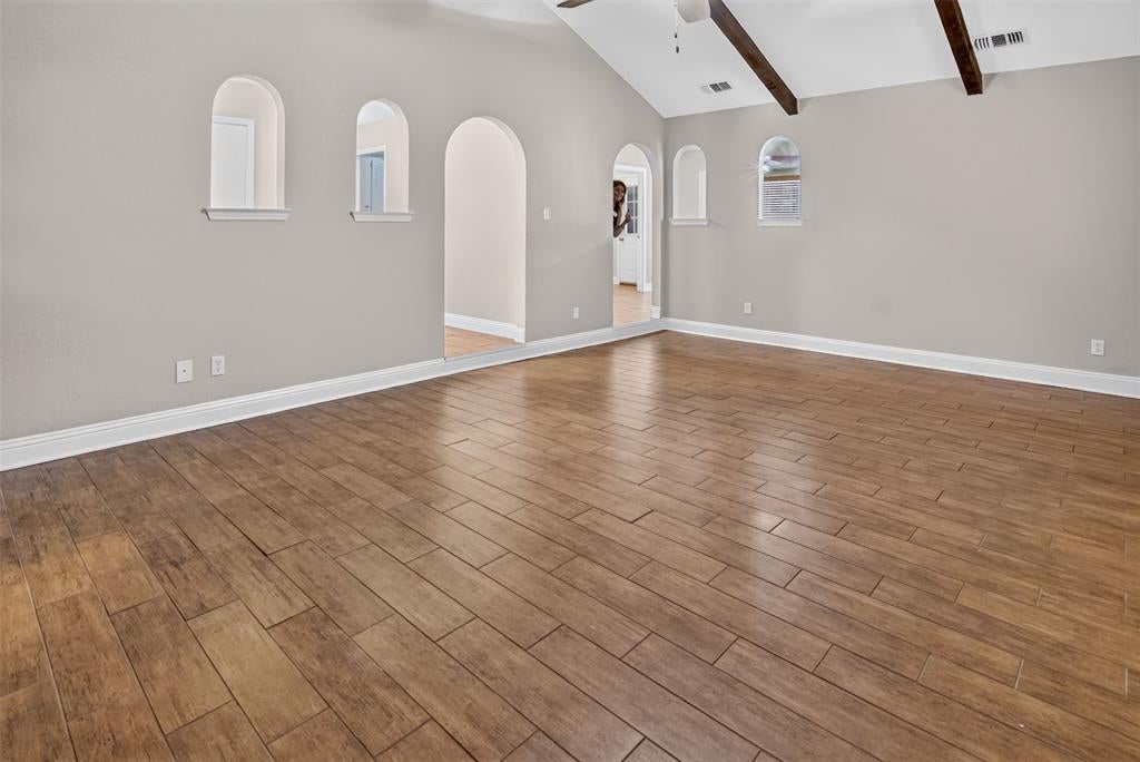 2208 Cambridge Drive