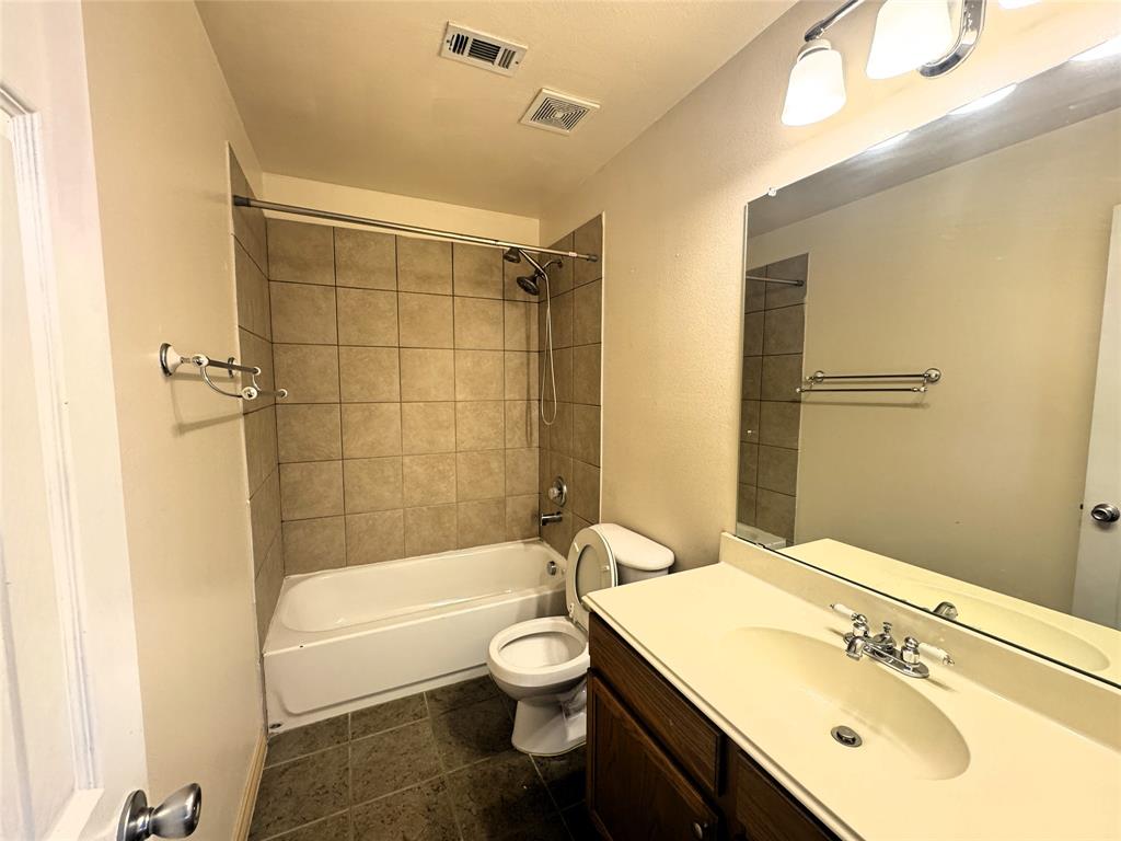 NEWPORT VILLAGE AT TRINITY - Residential Lease