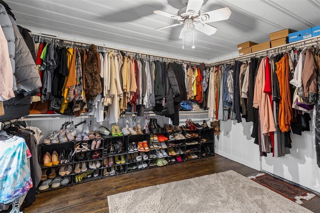 HI MOUNT ADDITION - Residential Lease