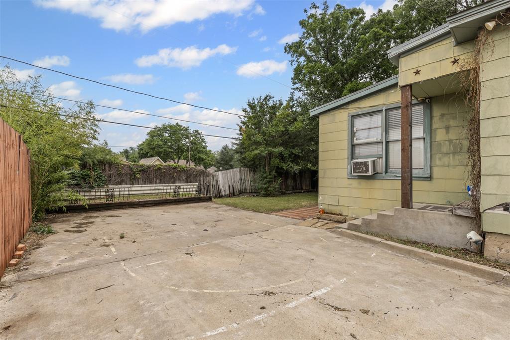 HI MOUNT ADDITION - Residential Lease