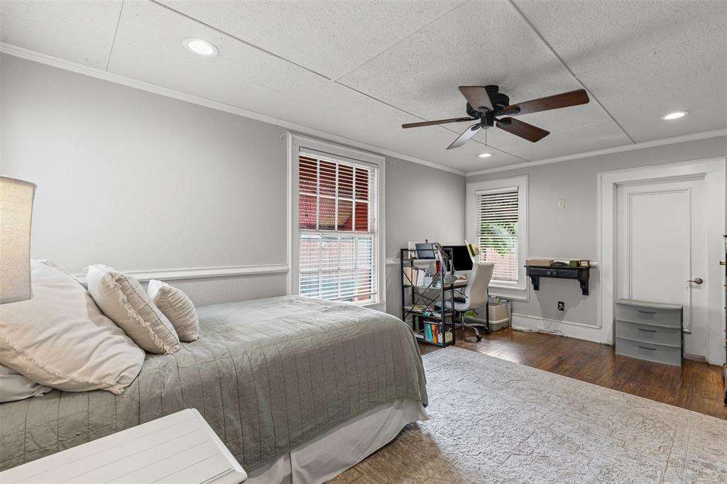 HI MOUNT ADDITION - Residential Lease