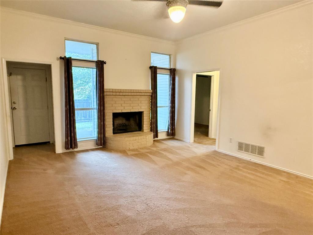 210 W 4th Street