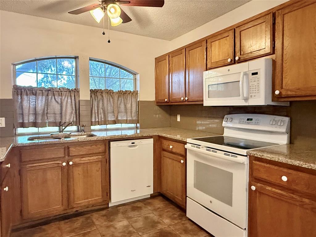 210 W 4th Street