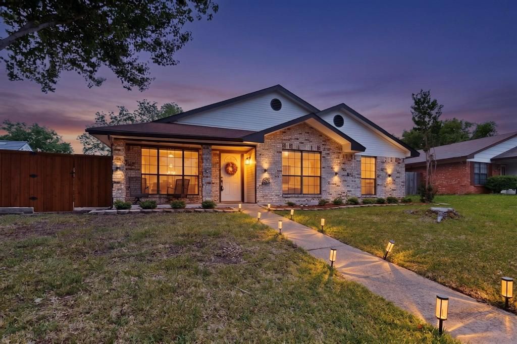 Photo of 1508 Panola Drive, Mesquite, TX 75150 (MLS # 21232086)