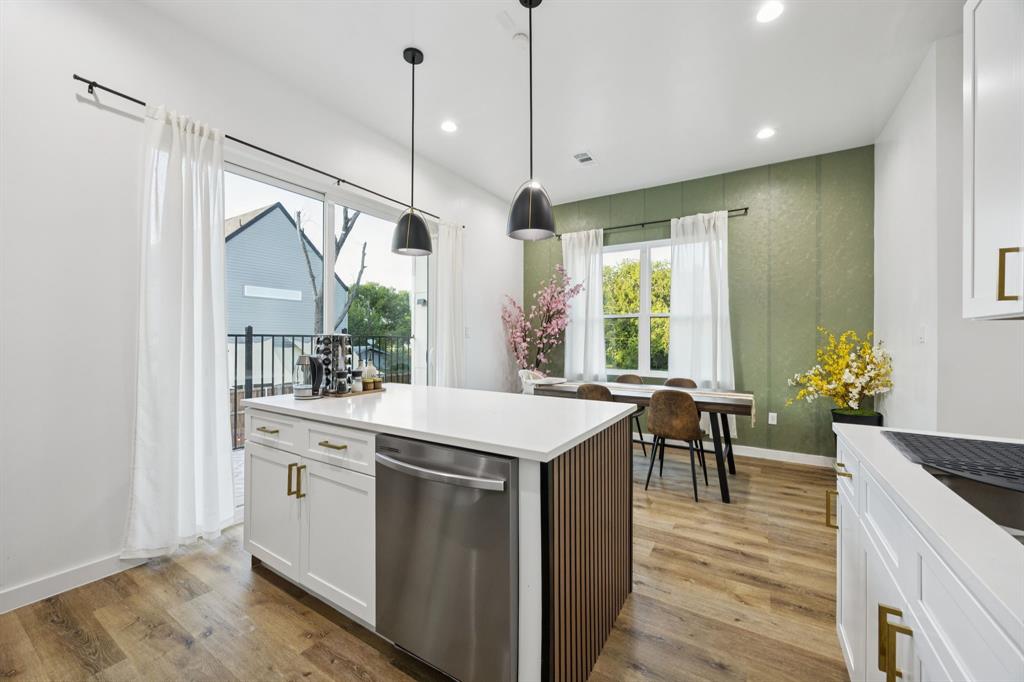 Z E Coombs West End - Residential Lease