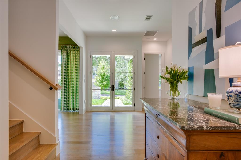 Shore Crest Estate - Residential