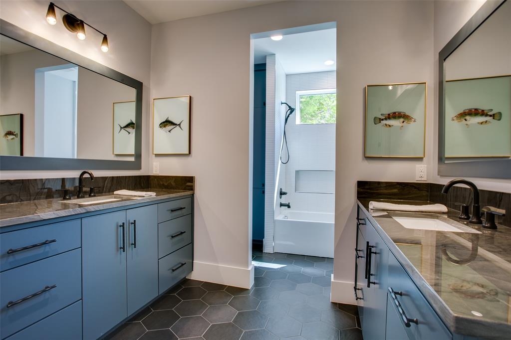 Shore Crest Estate - Residential